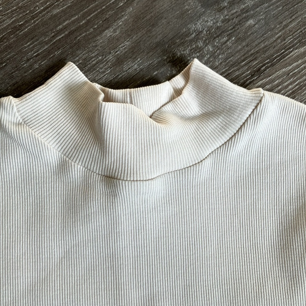 GAP - Picture 6 of 8